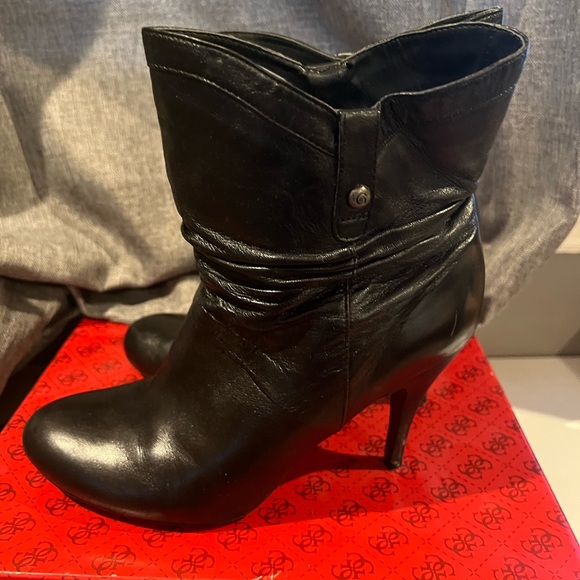 Guess booties - Picture 4 of 5